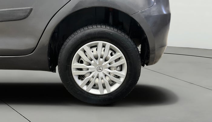 2017 Maruti Swift LXI (O), Petrol, Manual, 38,964 km, Left Rear Wheel