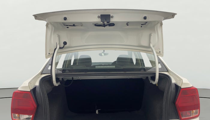 2016 Volkswagen Ameo HIGHLINE1.5L, Diesel, Manual, 85,591 km, Boot Door Open