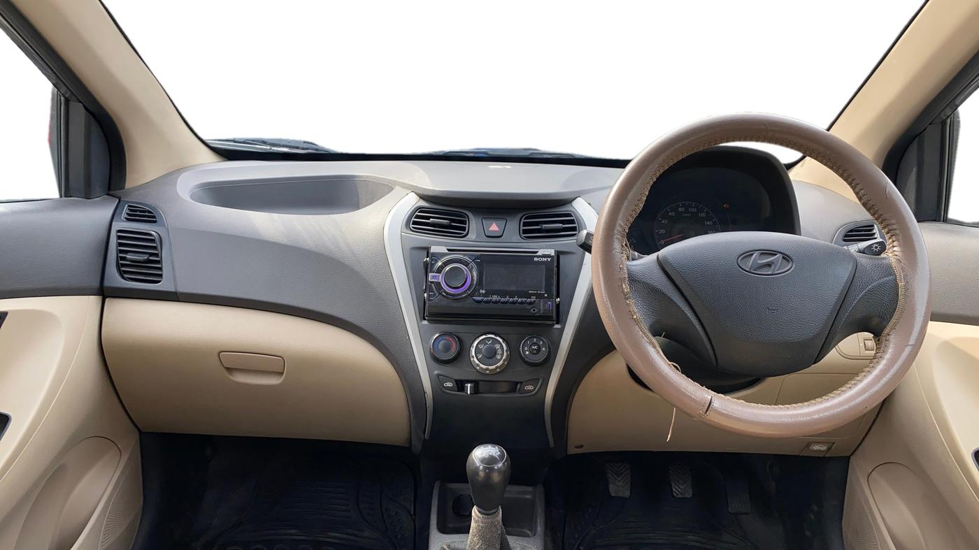 2017 Hyundai Eon ERA +, Petrol, Manual, 67,855 km, Dashboard