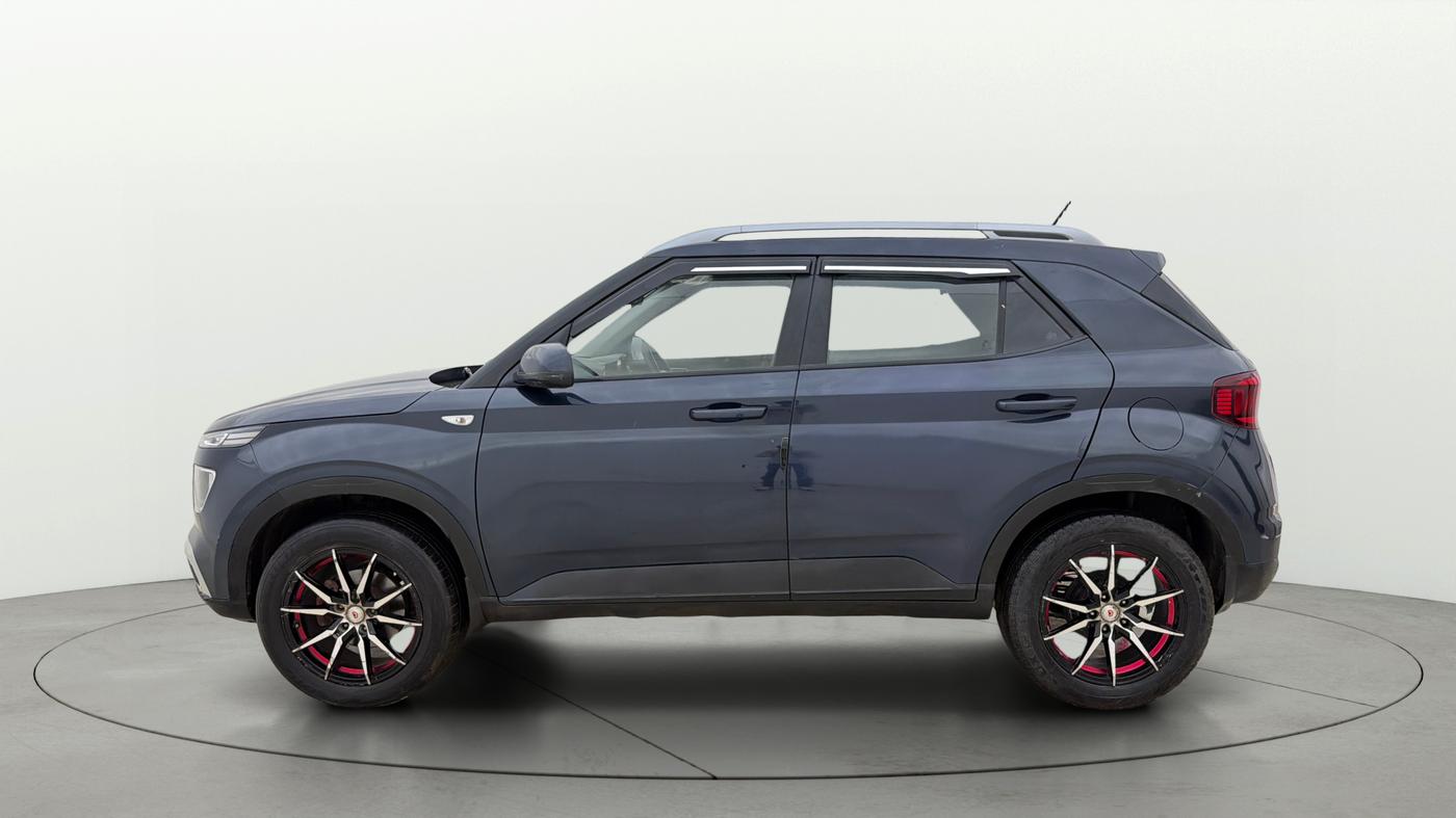 2021 Hyundai VENUE S 1.2, Petrol, Manual, 42,245 km, Left Side
