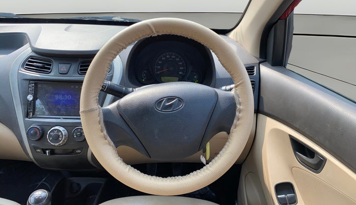 2018 Hyundai Eon ERA +, Petrol, Manual, 44,356 km, Steering Wheel Close Up