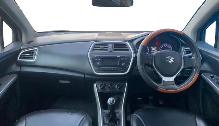 2017 Maruti S Cross DELTA 1.3, Diesel, Manual, 1,32,280 km, Dashboard