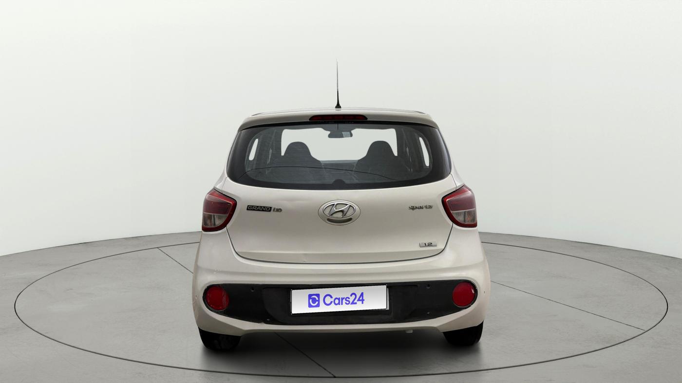 2017 Hyundai Grand i10 SPORTZ 1.2 KAPPA VTVT, Petrol, Manual, 70,893 km, Back/Rear