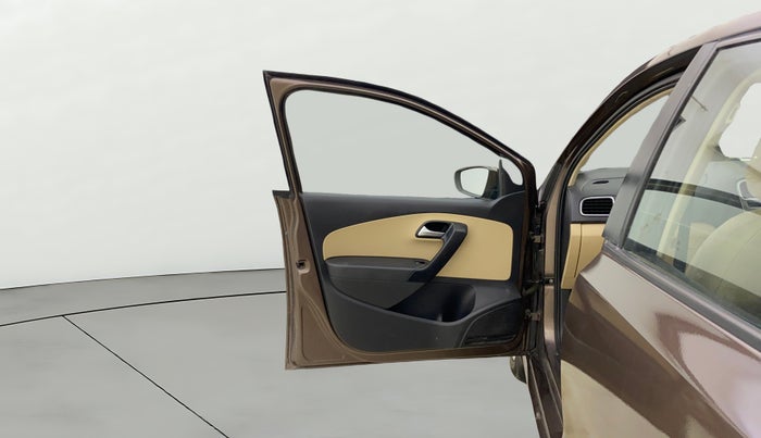 2016 Volkswagen Ameo HIGHLINE DSG 1.5 DIESEL , Diesel, Automatic, 1,06,980 km, LHS Front Door