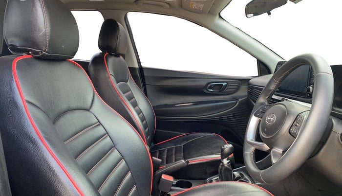 2022 Hyundai NEW I20 ASTA 1.2 MT, Petrol, Manual, 19,916 km, Right Side Front Door Cabin