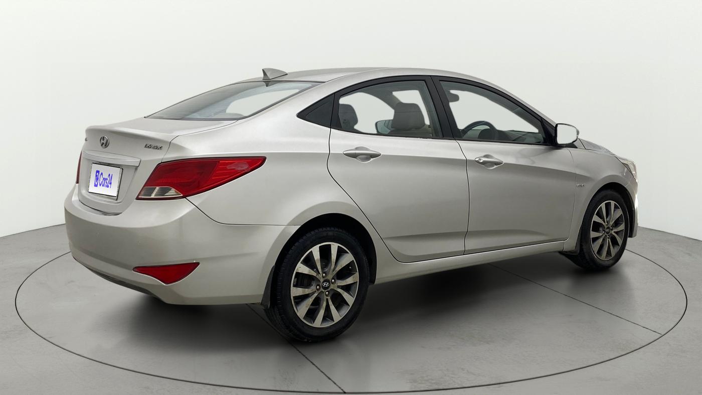 2016 Hyundai Verna 1.6 VTVT SX, Petrol, Manual, 75,537 km, Right Back Diagonal