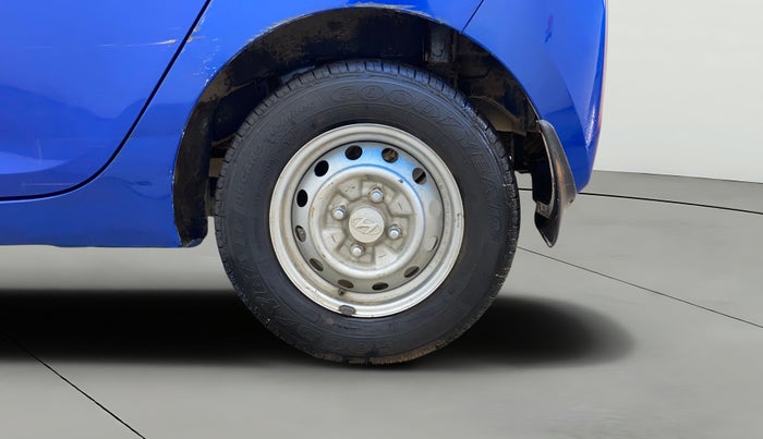 2013 Hyundai Eon ERA +, Petrol, Manual, 61,944 km, Left Rear Wheel