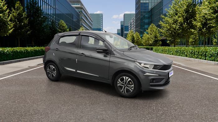 2024 Tata Tiago XT (O) PETROL, Petrol, Manual, 25,449 km, Right Front Diagonal