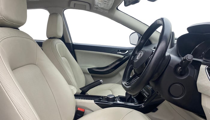 2022 Tata NEXON XZ PLUS (PREMIUM) DIESEL, Diesel, Manual, 80,342 km, Right Side Front Door Cabin