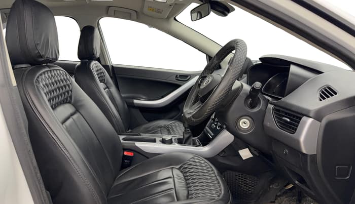 2022 Tata NEXON XM SUNROOF PETROL, Petrol, Manual, 24,073 km, Right Side Front Door Cabin