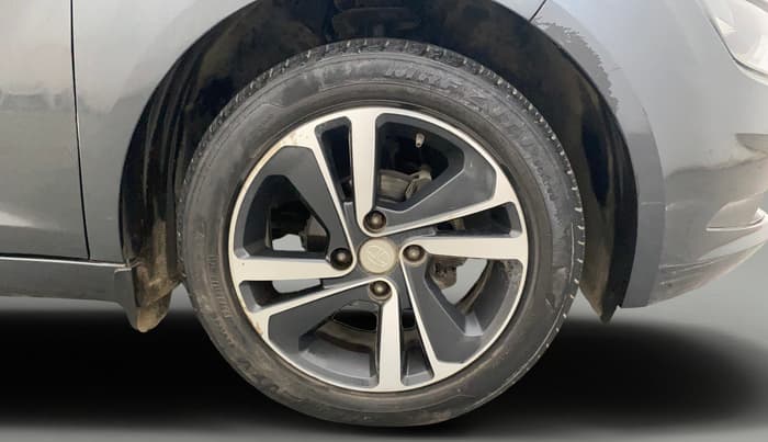 2020 Tata ALTROZ XZ PETROL, Petrol, Manual, 41,069 km, Right Front Wheel