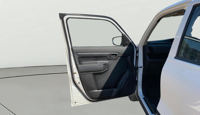 2023 Maruti S PRESSO VXI (O) AMT, Petrol, Automatic, 16,380 km, LHS Front Door