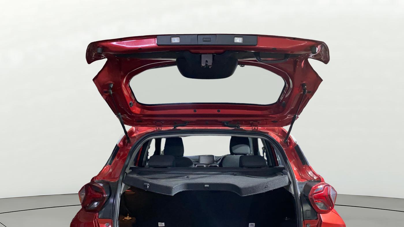 2023 Tata PUNCH Creative Dual Tone MT Sunroof, Petrol, Manual, 14,126 km, Boot Door Open