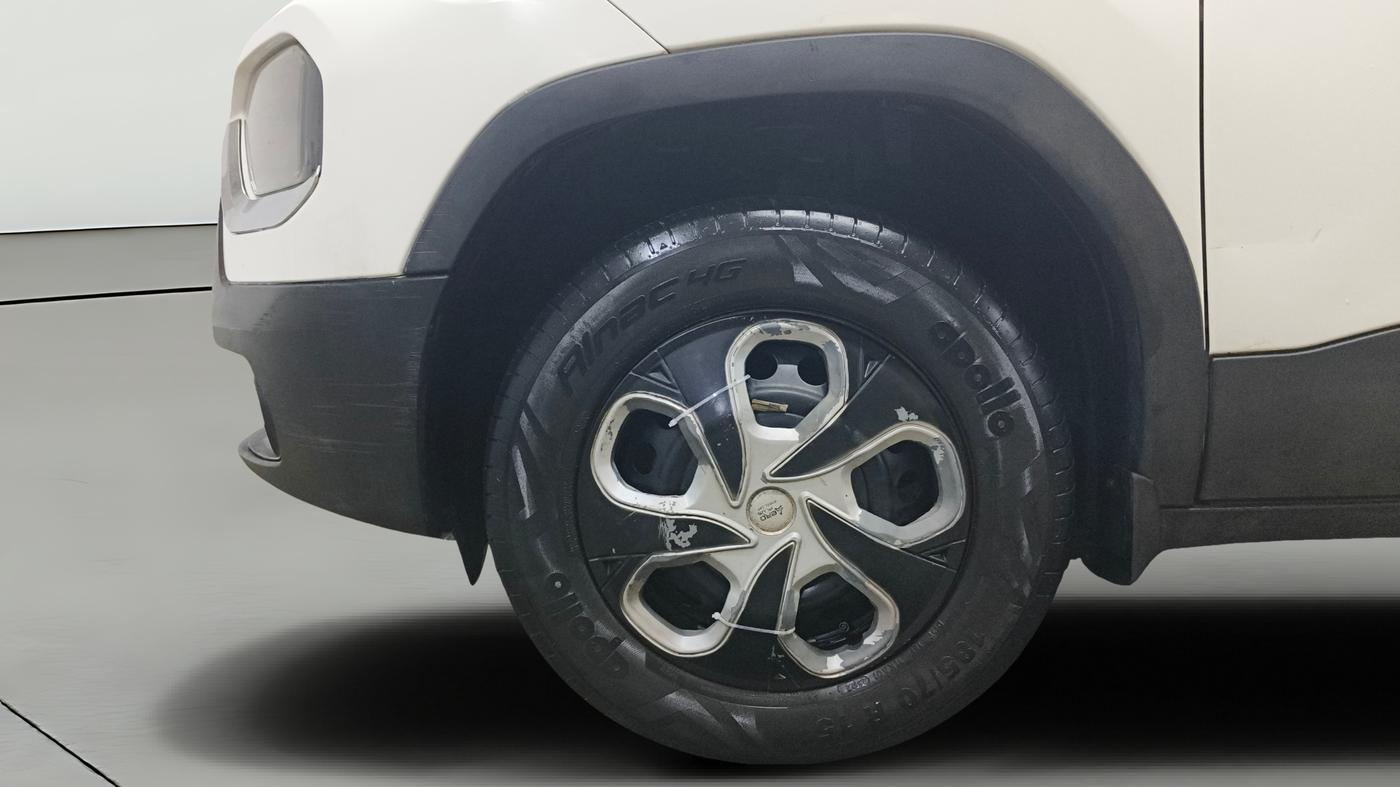 2022 Tata PUNCH PURE MT, Petrol, Manual, 30,710 km, Left Front Wheel