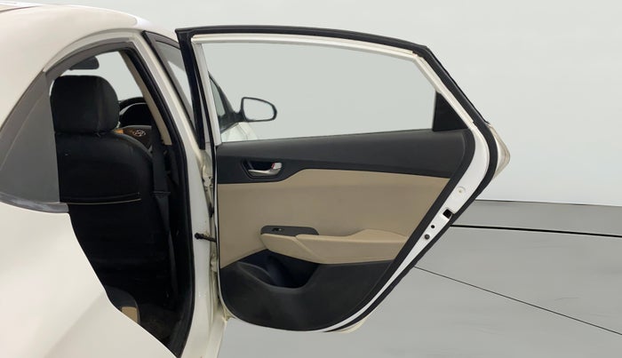 2018 Hyundai Verna 1.4 E PETROL, Petrol, Manual, 24,938 km, RHS Rear Door