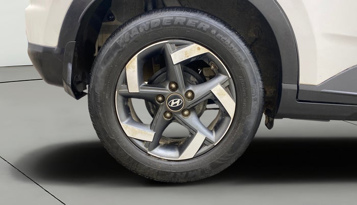 2021 Hyundai VENUE SX PLUS 1.0 TURBO DCT, Petrol, Automatic, 1,06,047 km, Right Rear Wheel