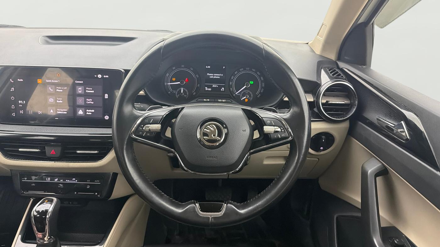 2022 Skoda SLAVIA AMBITION 1.0L TSI AT, Petrol, Automatic, 39,182 km, Steering Wheel Close Up