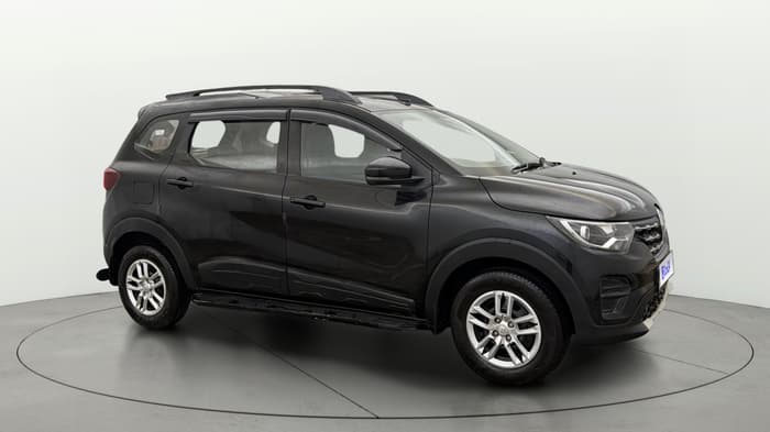 2025 Renault TRIBER RXT, Petrol, Manual, 2,597 km, Right Front Diagonal