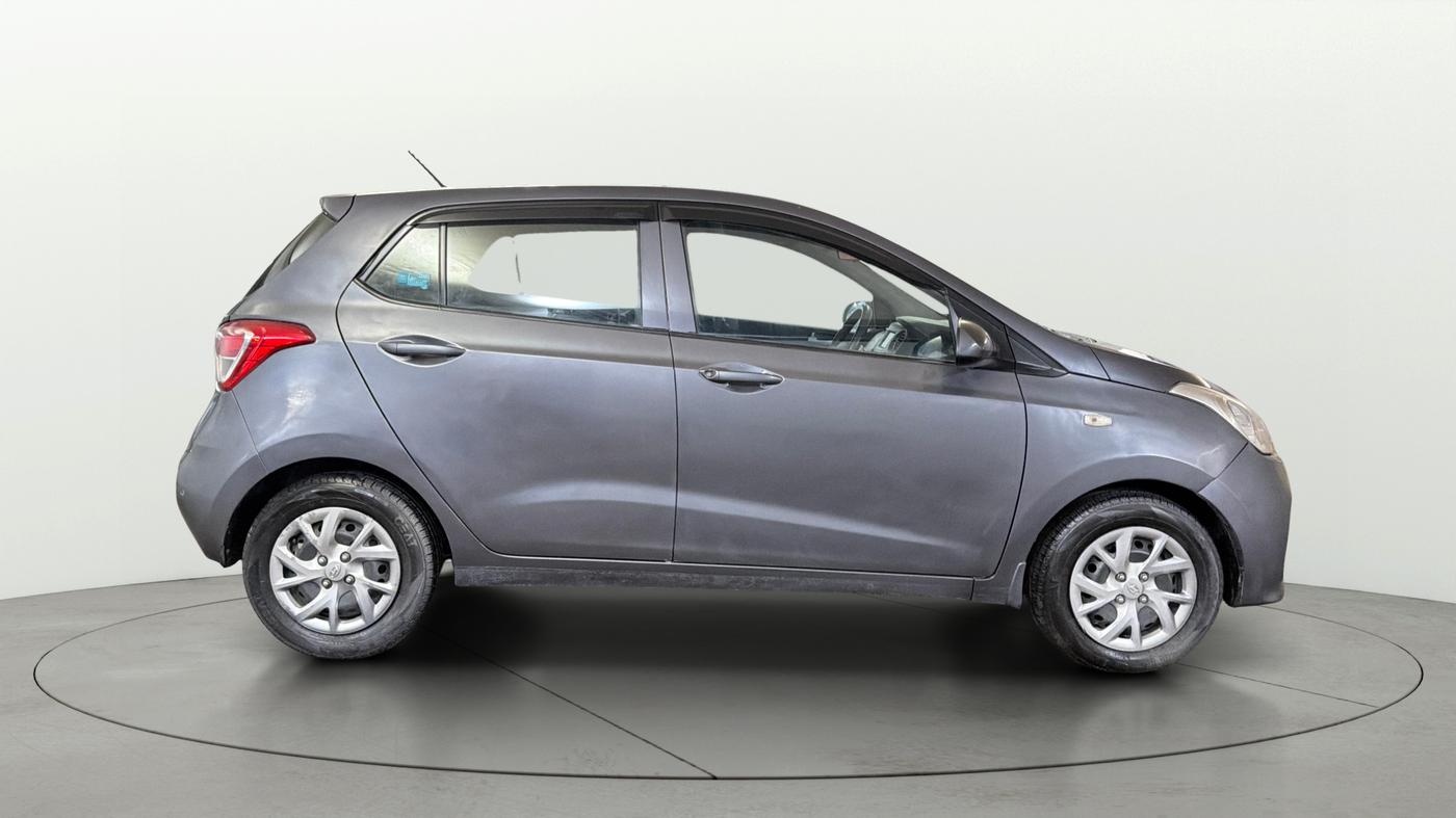 2018 Hyundai Grand i10 SPORTZ 1.2 KAPPA VTVT, Petrol, Manual, 93,659 km, Right Side View