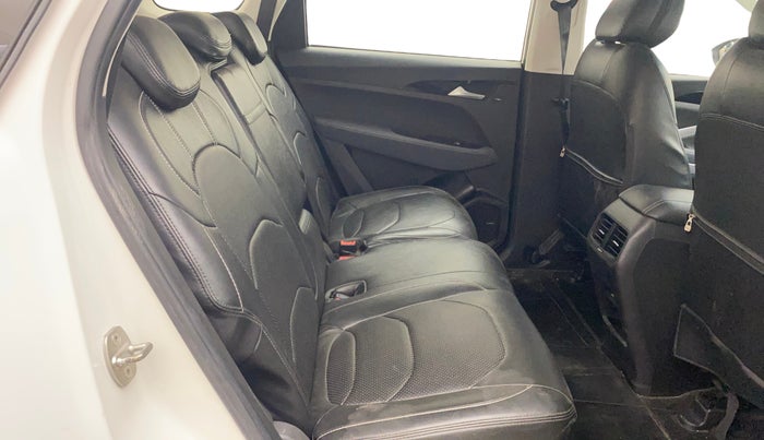 2020 MG HECTOR SHARP 2.0 DIESEL, Diesel, Manual, 64,147 km, Right Side Rear Door Cabin