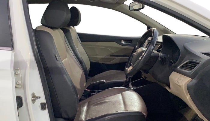 2019 Hyundai Verna 1.6 VTVT SX (O) AT, Petrol, Automatic, 57,109 km, Right Side Front Door Cabin