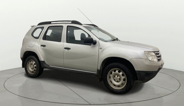2015 Renault Duster 85 PS RXE DIESEL, Diesel, Manual, 86,870 km, Right Front Diagonal