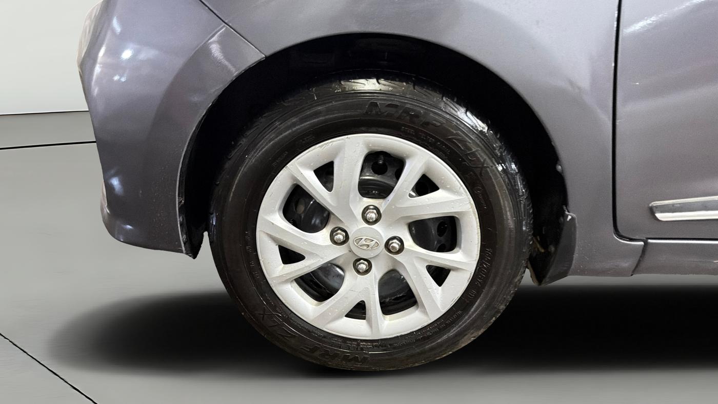 2019 Hyundai Grand i10 SPORTZ 1.2 KAPPA VTVT, Petrol, Manual, 75,953 km, Left Front Wheel