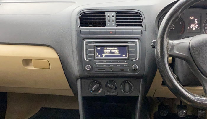 2017 Volkswagen Ameo COMFORTLINE 1.2L, Petrol, Manual, 1,22,241 km, Air Conditioner