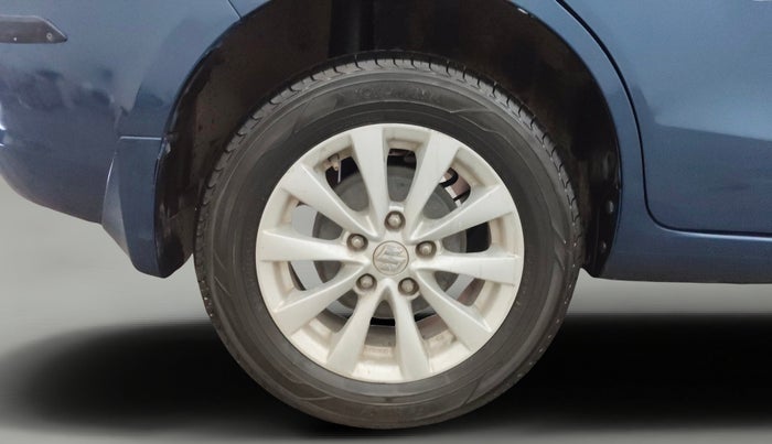 2014 Maruti Ertiga VXI, Petrol, Manual, 86,808 km, Right Rear Wheel