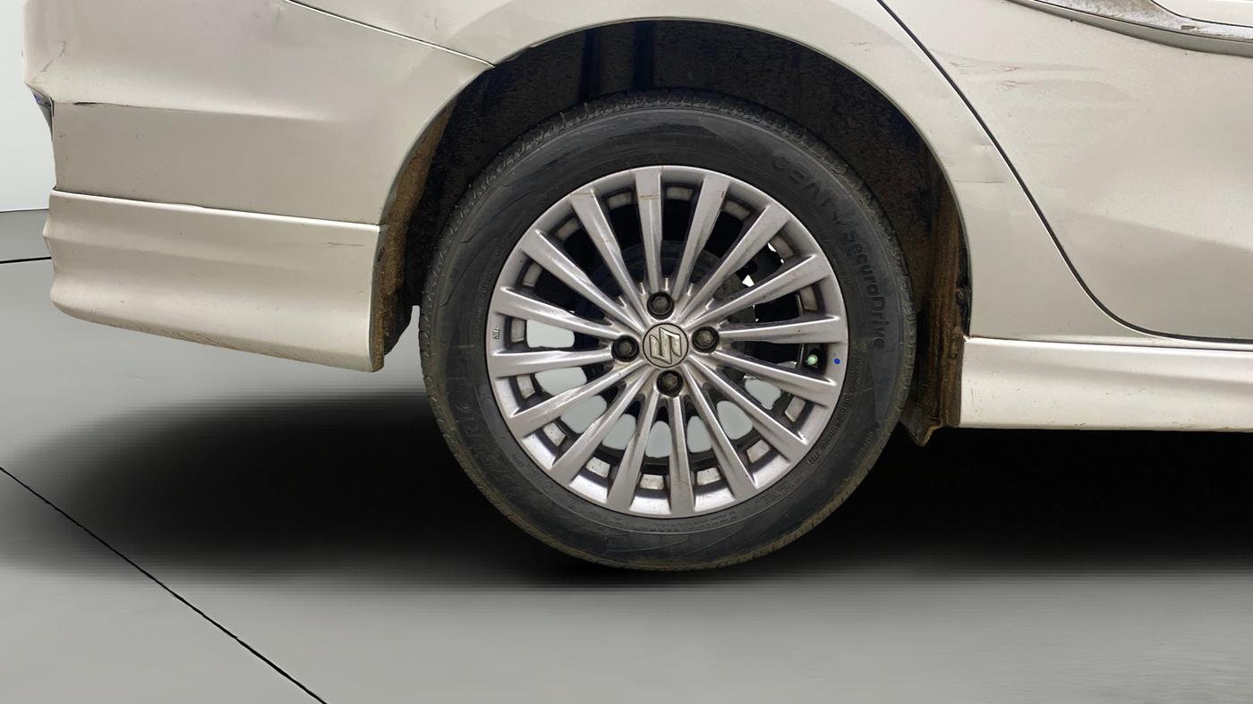 2018 Maruti Ciaz S DIESEL 1.3, Diesel, Manual, 1,23,269 km, Right Rear Wheel