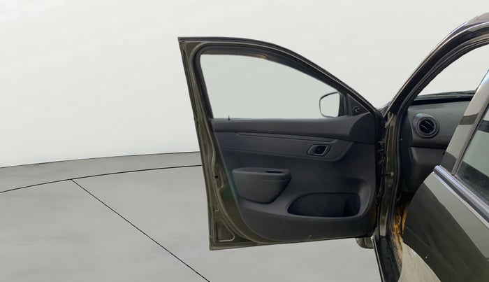 2020 Renault Kwid RXL 1.0 AMT, Petrol, Automatic, 31,777 km, LHS Front Door