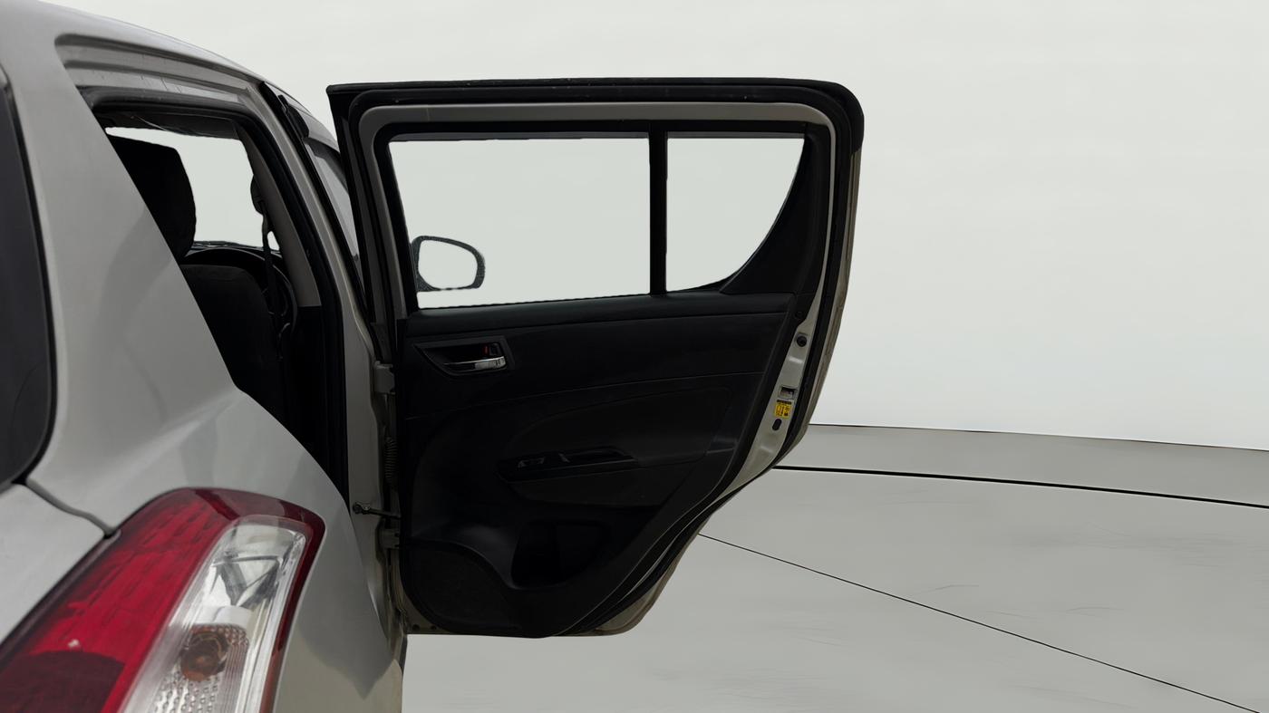 2016 Maruti Swift ZXI, Petrol, Manual, 67,131 km, RHS Rear Door