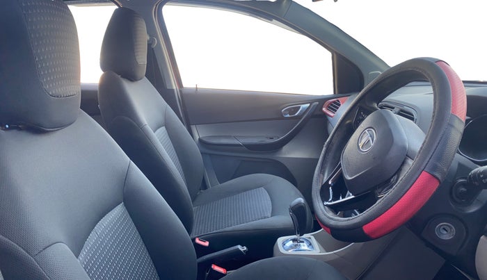 2018 Tata Tiago XZA PETROL, Petrol, Automatic, 45,069 km, Right Side Front Door Cabin