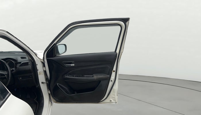 2018 Maruti Swift VXI, CNG, Manual, 93,415 km, RHS Front Door