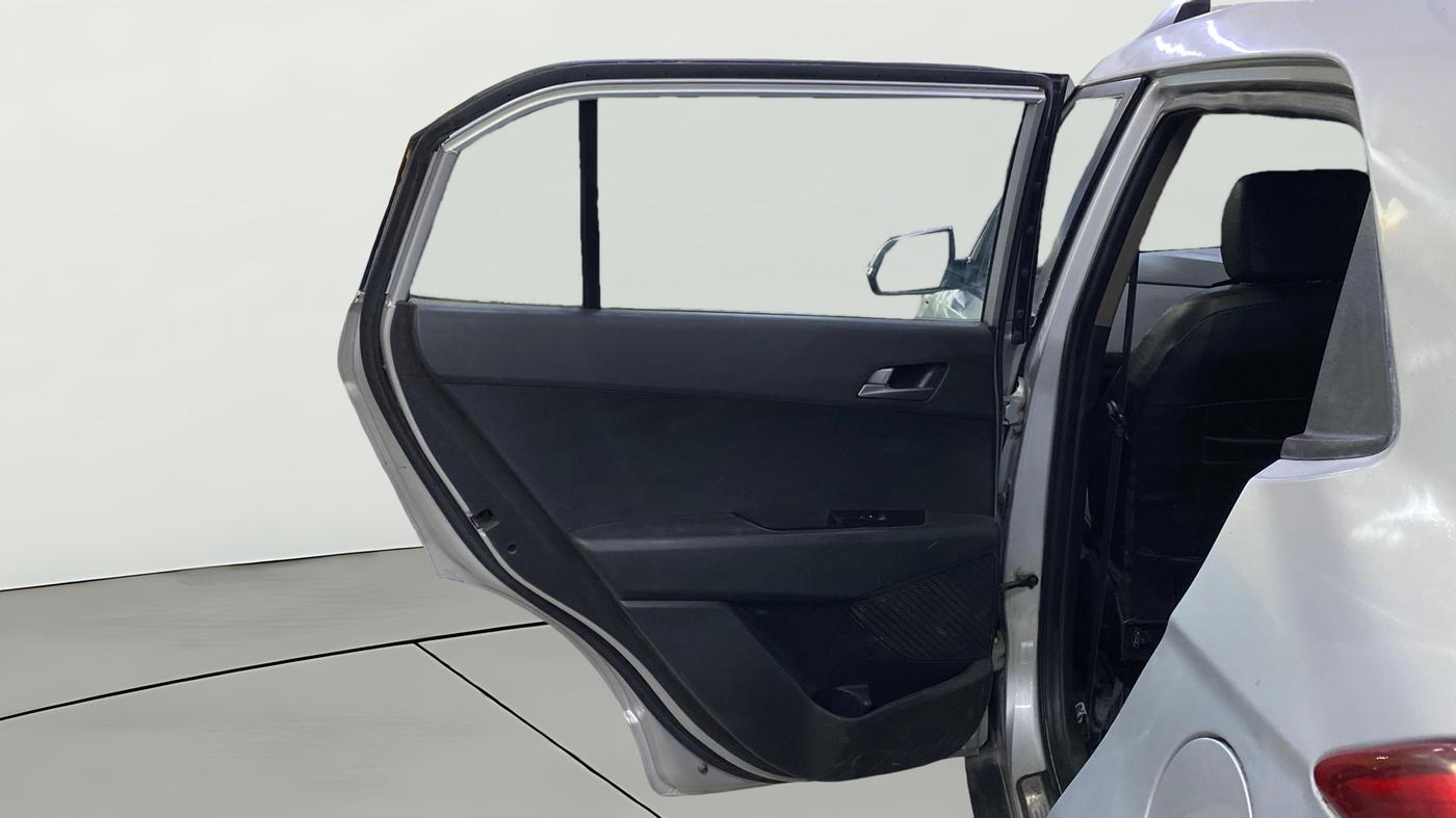 2015 Hyundai Creta SX PLUS AT 1.6 DIESEL, Diesel, Automatic, 1,16,559 km, LHS Rear Door