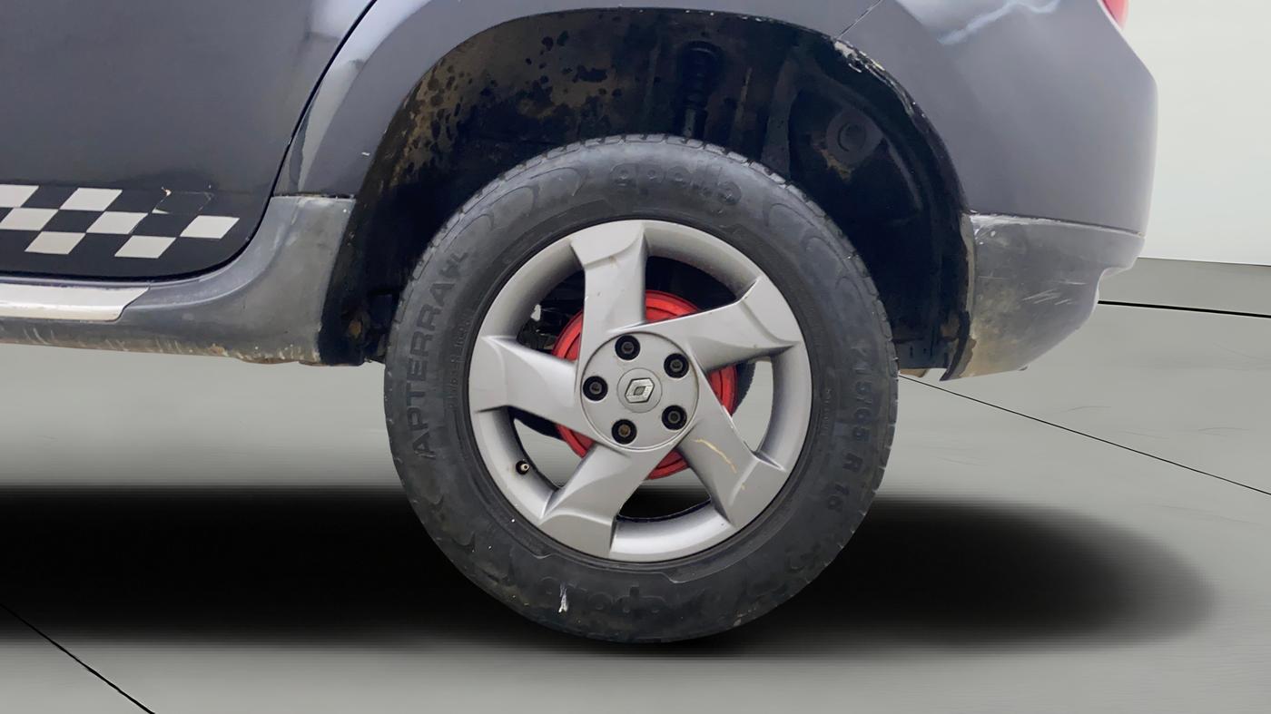 2015 Renault Duster 85 PS RXE DIESEL, Diesel, Manual, 77,065 km, Left Rear Wheel