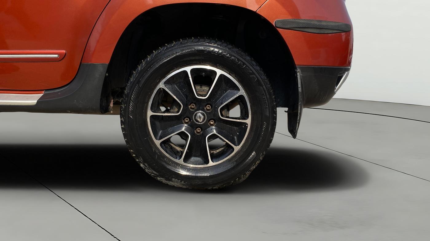 2016 Renault Duster 110 PS RXZ 4X4 MT DIESEL, Diesel, Manual, 1,11,247 km, Left Rear Wheel