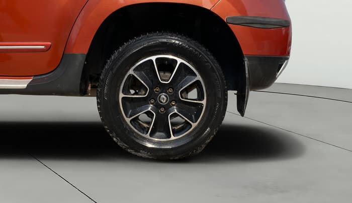 2016 Renault Duster 110 PS RXZ 4X4 MT DIESEL, Diesel, Manual, 1,11,247 km, Left Rear Wheel