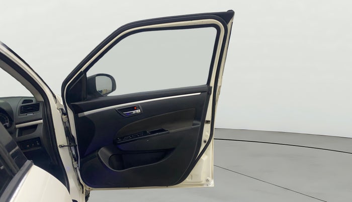 2017 Maruti Swift VDI ABS, Diesel, Manual, 1,08,722 km, RHS Front Door