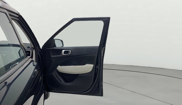 2024 Hyundai VENUE SX (O) 1.0 TURBO DCT DUAL TONE, Petrol, Automatic, 16,890 km, RHS Front Door