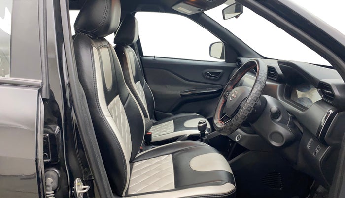 2023 Nissan MAGNITE XV TURBO KURO EDITION, Petrol, Manual, 66,044 km, Right Side Front Door Cabin