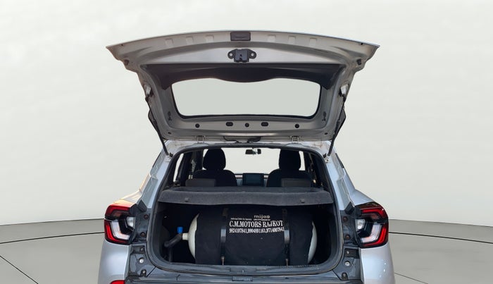 2022 Renault Kiger RXT (O) MT, CNG, Manual, 70,181 km, Boot Door Open