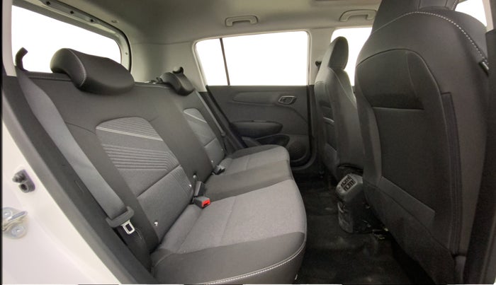 2025 Hyundai EXTER SX 1.2 MT Hy-CNG Duo , CNG, Manual, 2,242 km, Right Side Rear Door Cabin