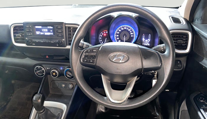 2019 Hyundai VENUE S 1.2, Petrol, Manual, 31,594 km, Steering Wheel Close Up
