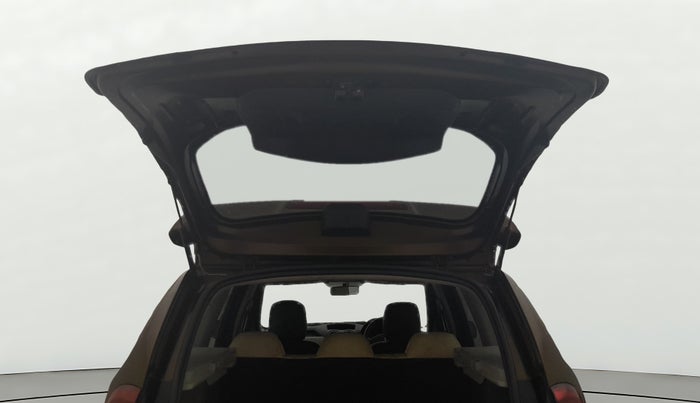 2013 Renault Duster 85 PS RXE DIESEL, Diesel, Manual, 95,050 km, Boot Door Open