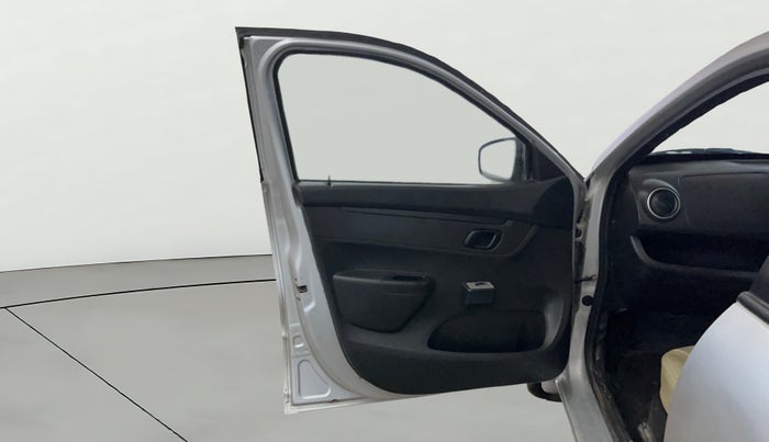 2017 Renault Kwid RXL, Petrol, Manual, 86,916 km, LHS Front Door