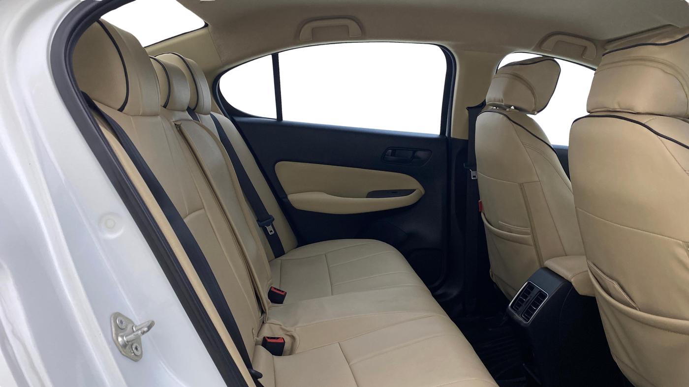 2022 Honda City 1.5L I-VTEC V CVT 5TH GEN, Petrol, Automatic, 53,973 km, Right Side Rear Door Cabin