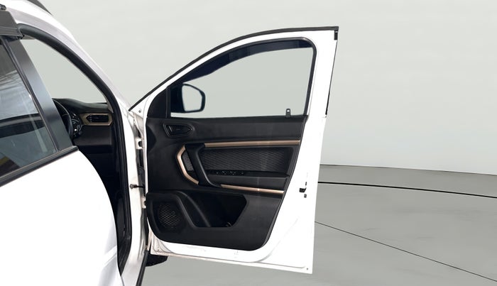 2022 Renault Kiger RXT MT, Petrol, Manual, 25,917 km, RHS Front Door