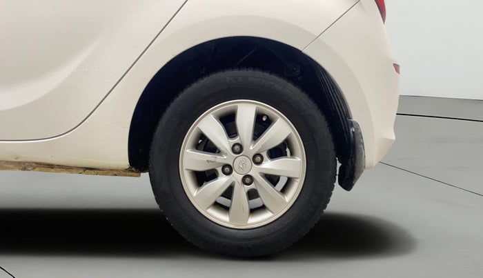 2012 Hyundai i20 ASTA 1.4 CRDI, Diesel, Manual, 1,05,124 km, Left Rear Wheel