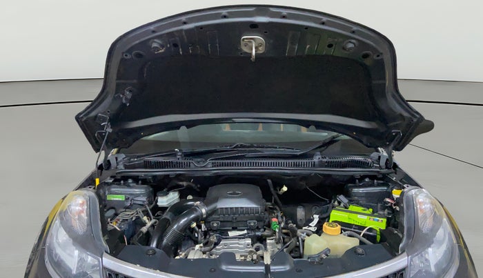 2017 Tata NEXON XM PETROL, Petrol, Manual, 50,483 km, Open Bonet